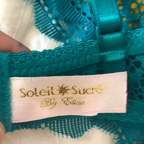 NWOT bra and panties set - Picture 6 of 6